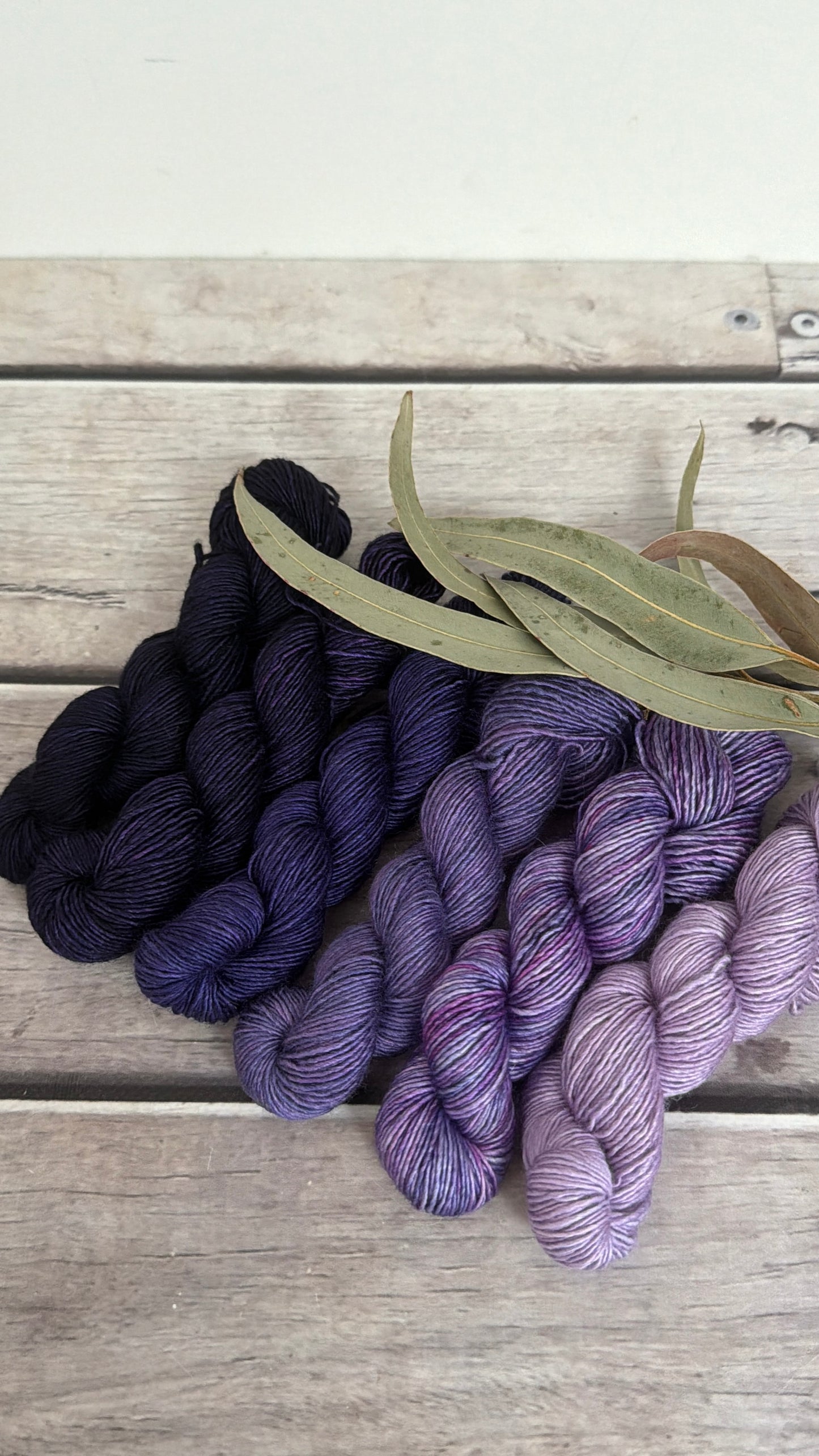 Purple Fade - Osmanthus 4 - silk/merino single 4 ply