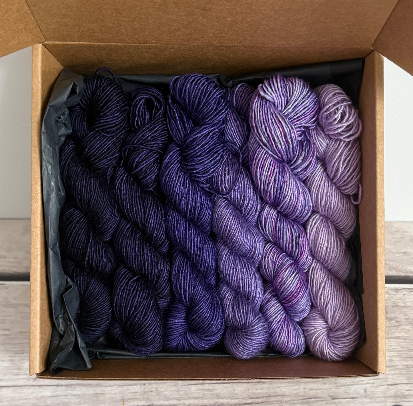 Purple Fade - Osmanthus 4 - silk/merino single 4 ply