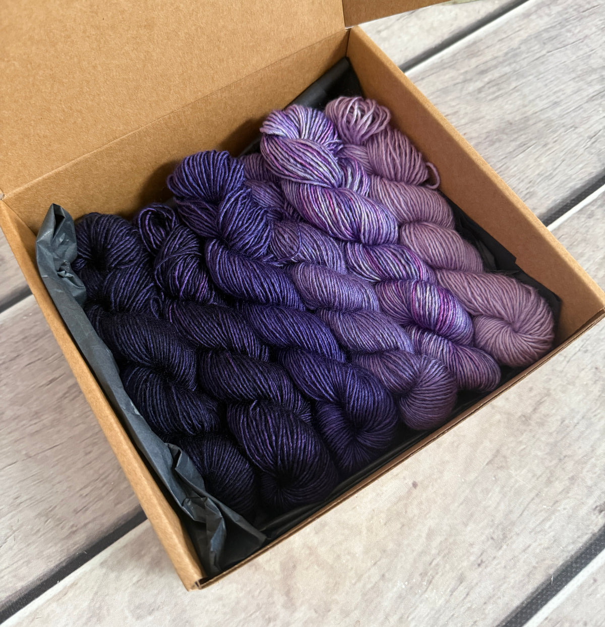 Purple Fade - Osmanthus 4 - silk/merino single 4 ply