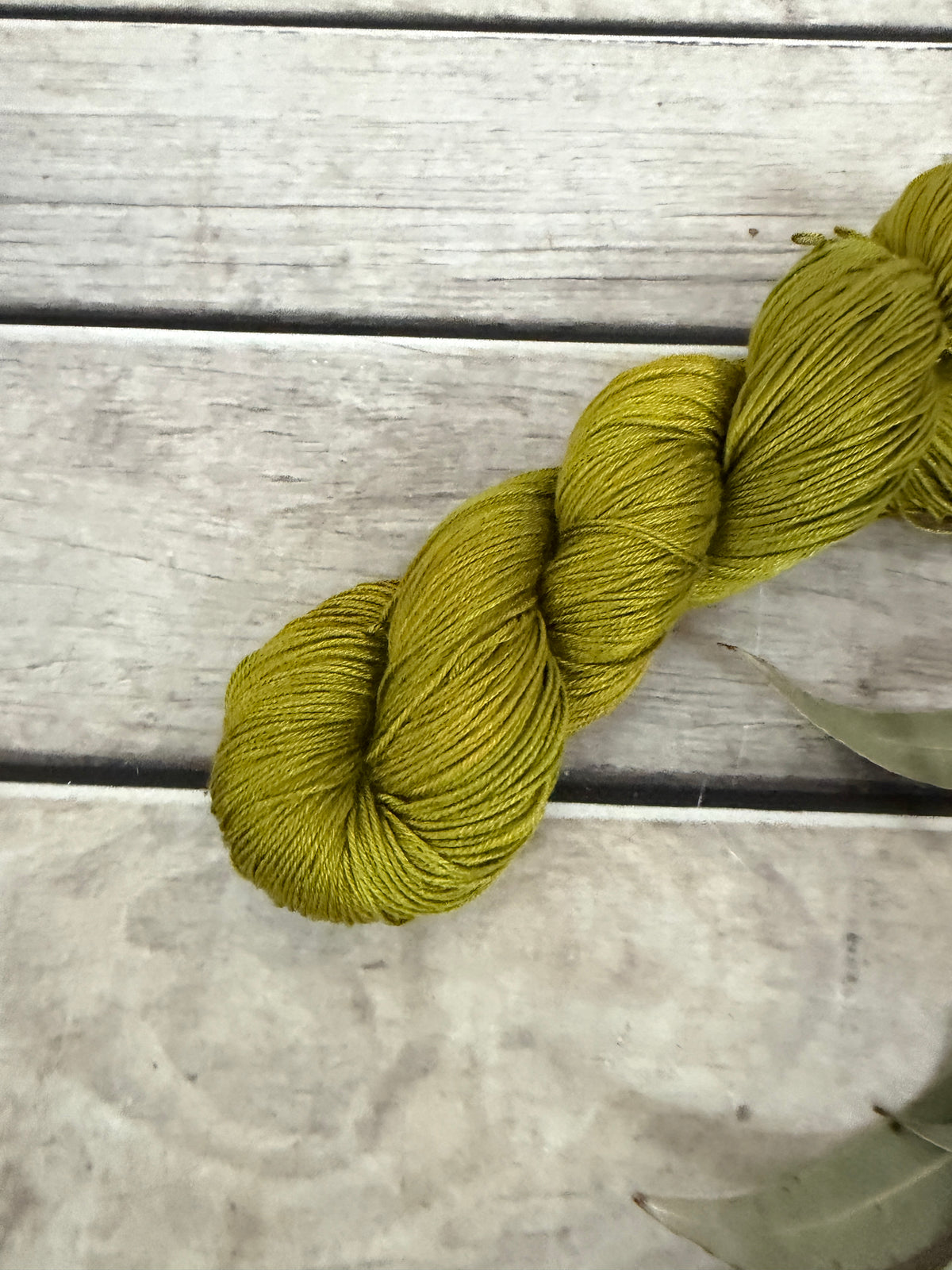 My Jade Bracelet - 4 ply in Mulberry silk - Pekoe f