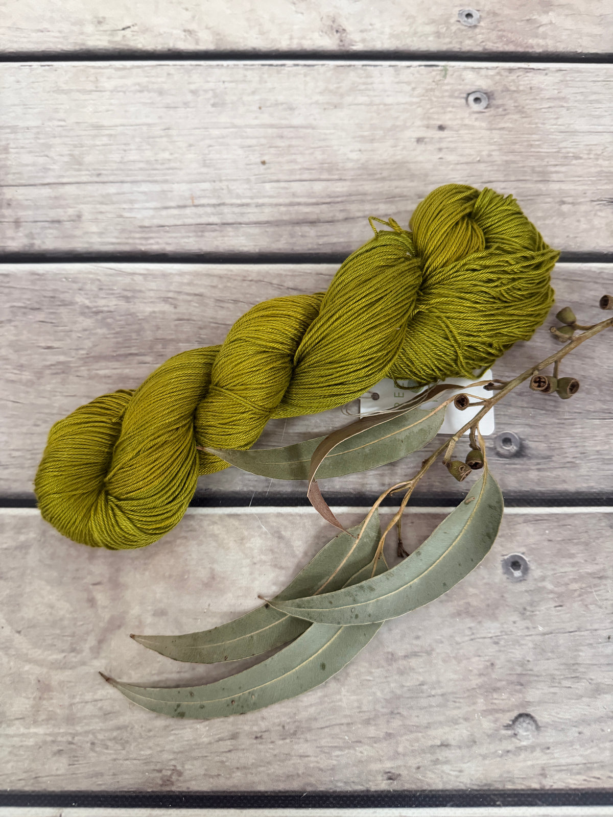 My Jade Bracelet - 4 ply in Mulberry silk - Pekoe f