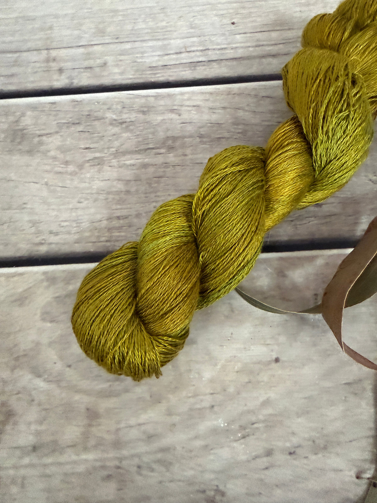 My Jade Bracelet - 2 ply in Mulberry silk - Pekoe (l)