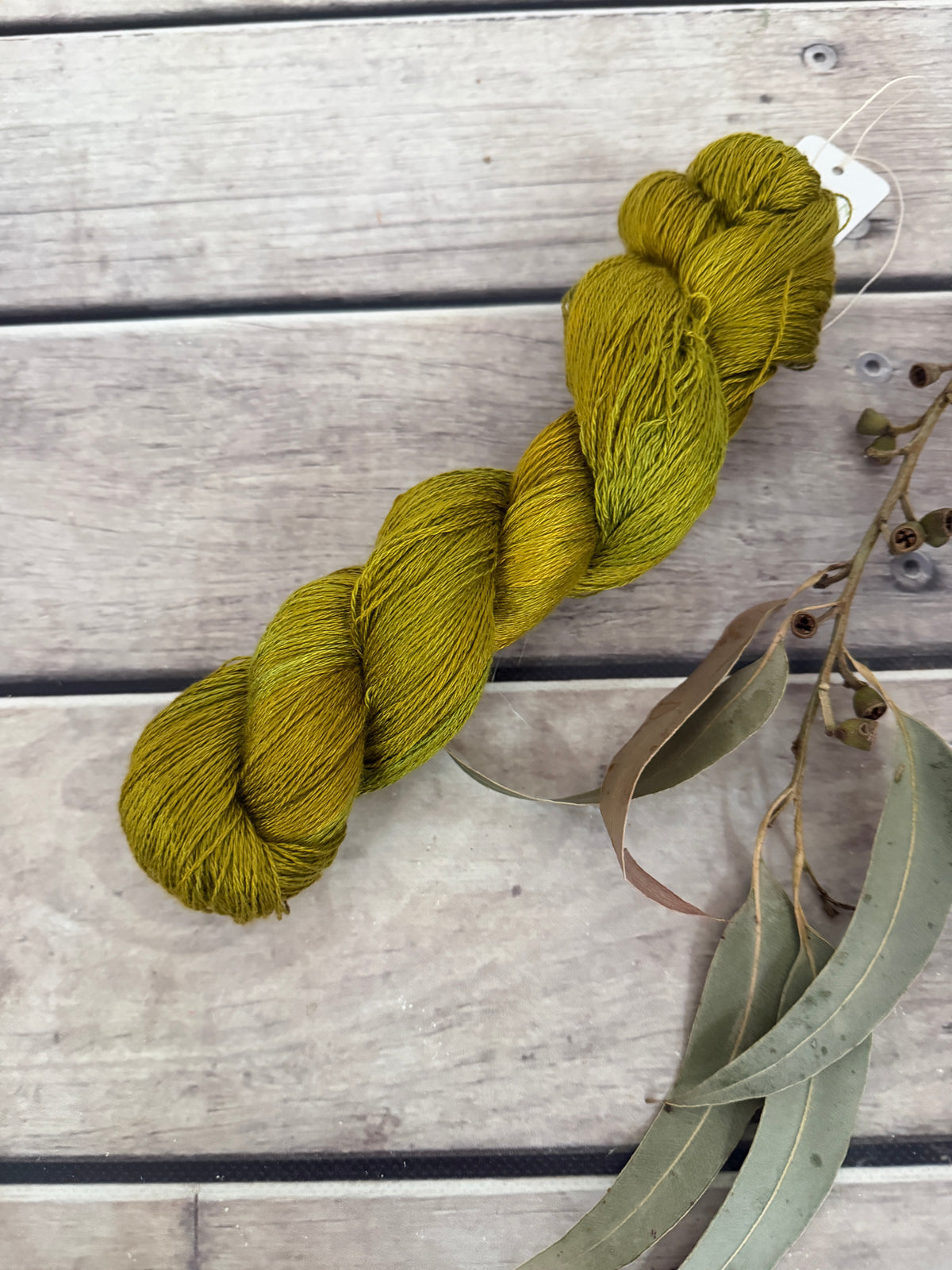 My Jade Bracelet - 2 ply in Mulberry silk - Pekoe (l)