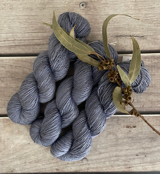 Organza Skirt - 8 ply silk/merino singles - Osmanthus 8