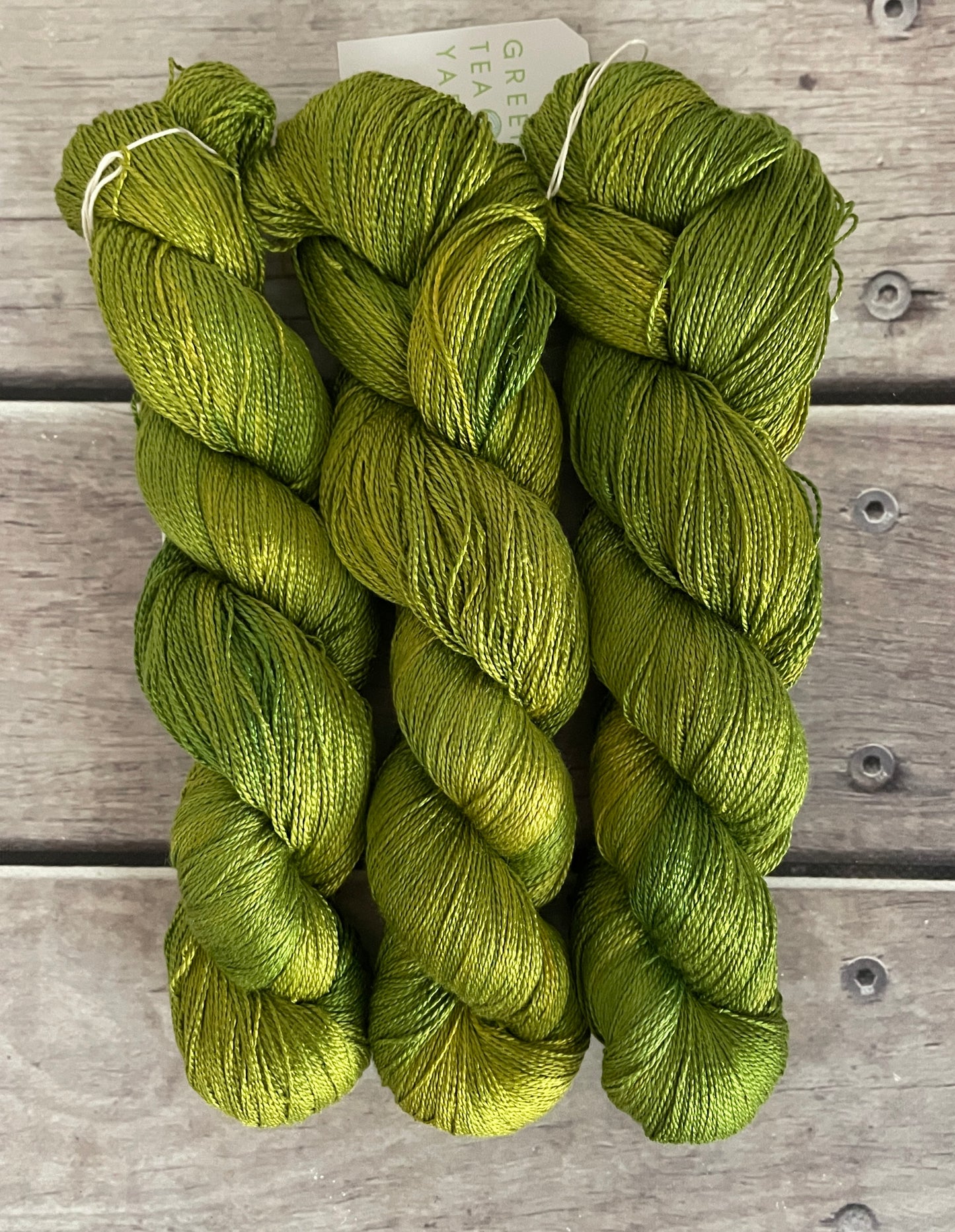 Pickle  - 3 ply pure silk yarn - Ginseng hl