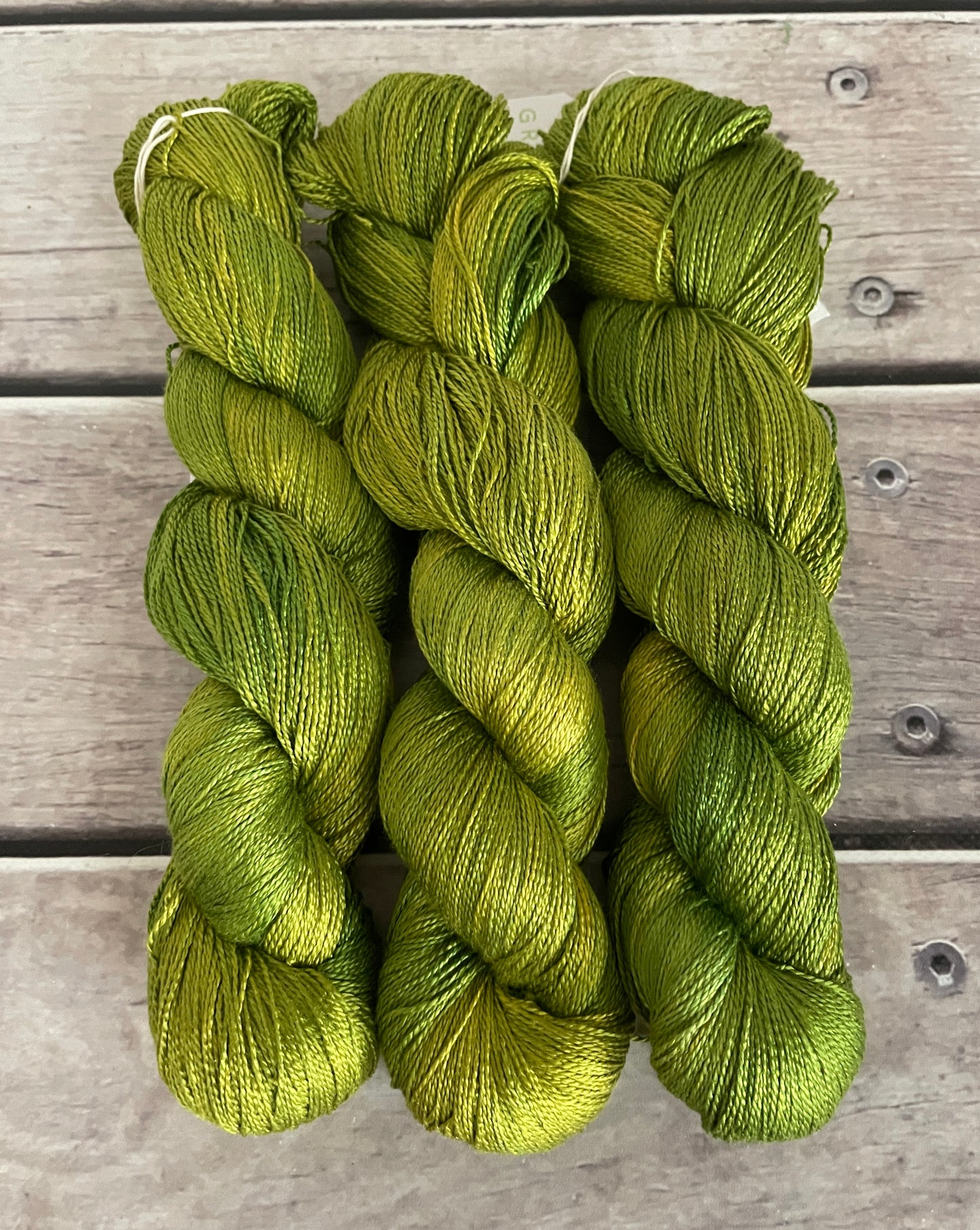 Pickle  - 3 ply pure silk yarn - Ginseng hl