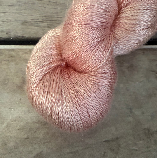 Sandlewood - 3 ply in Mulberry silk - Pekoe (hl)