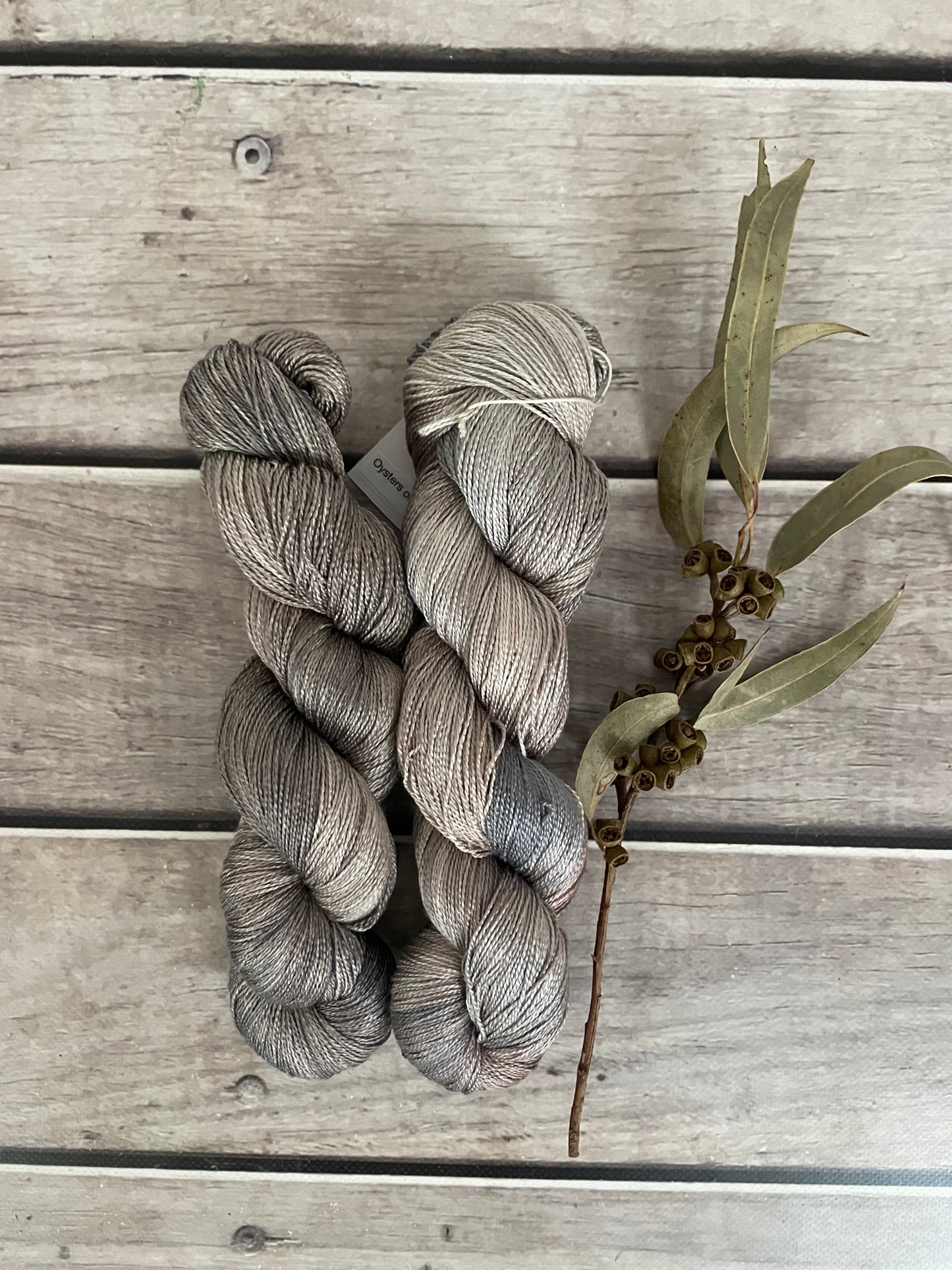 Oysters on the Bay - 3 Ply Mulberry Silk - Ginseng hl