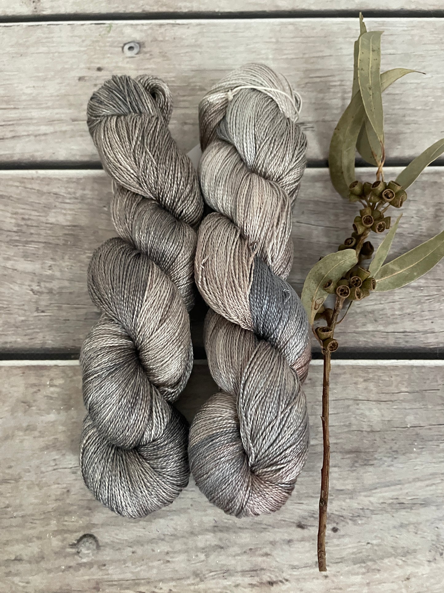 Oysters on the Bay - 3 Ply Mulberry Silk - Ginseng hl