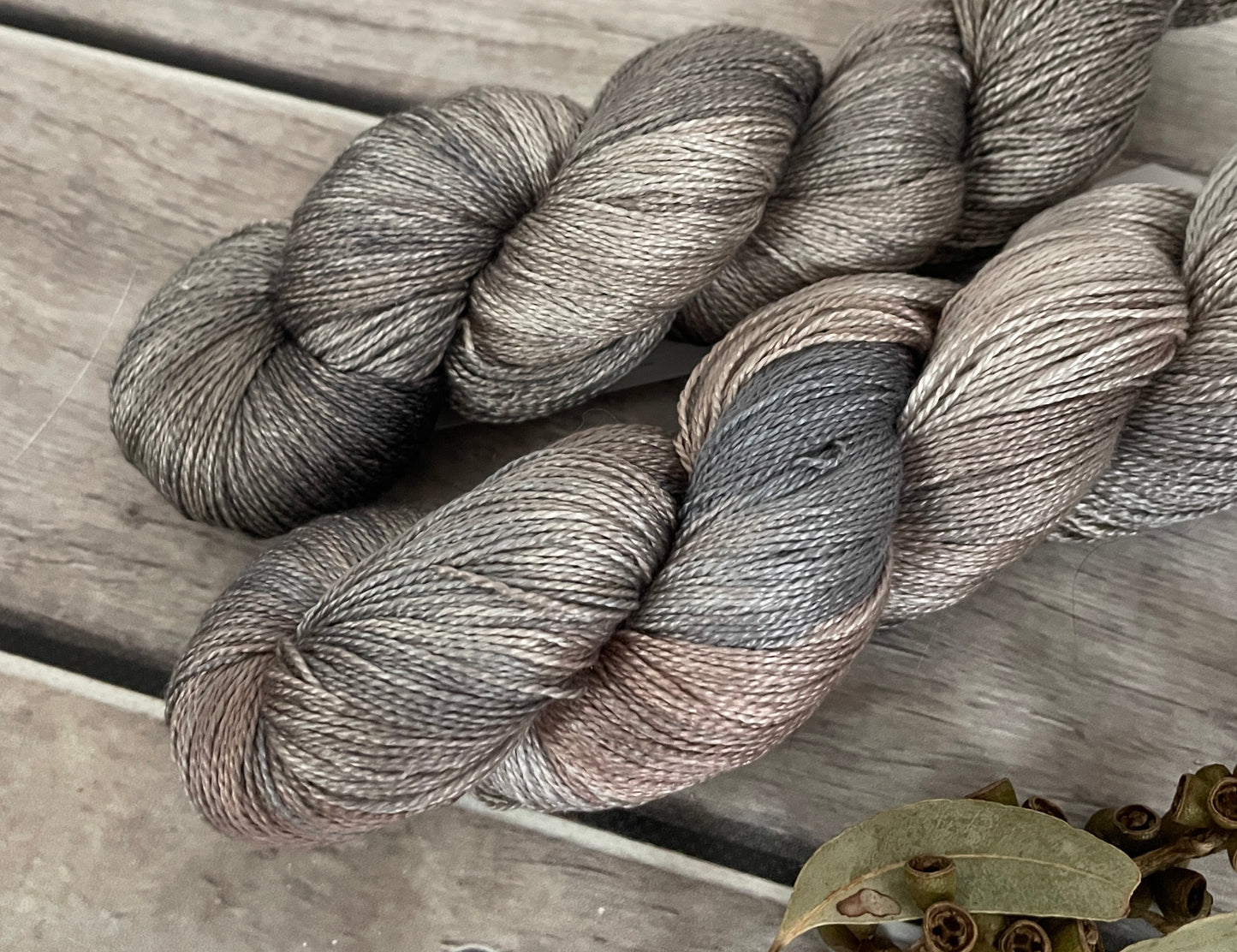 Oysters on the Bay - 3 Ply Mulberry Silk - Ginseng hl