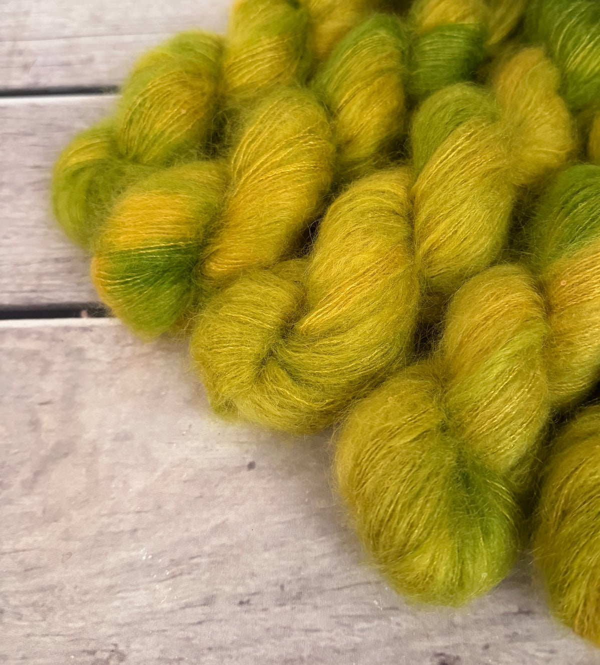 Pickle - mohair/silk/sequins - Gyrokuro 3ply