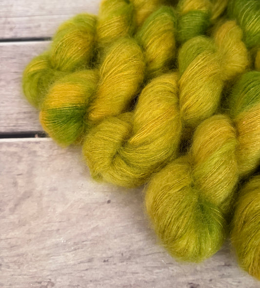 Pickle - mohair/silk/sequins - Gyrokuro 3ply