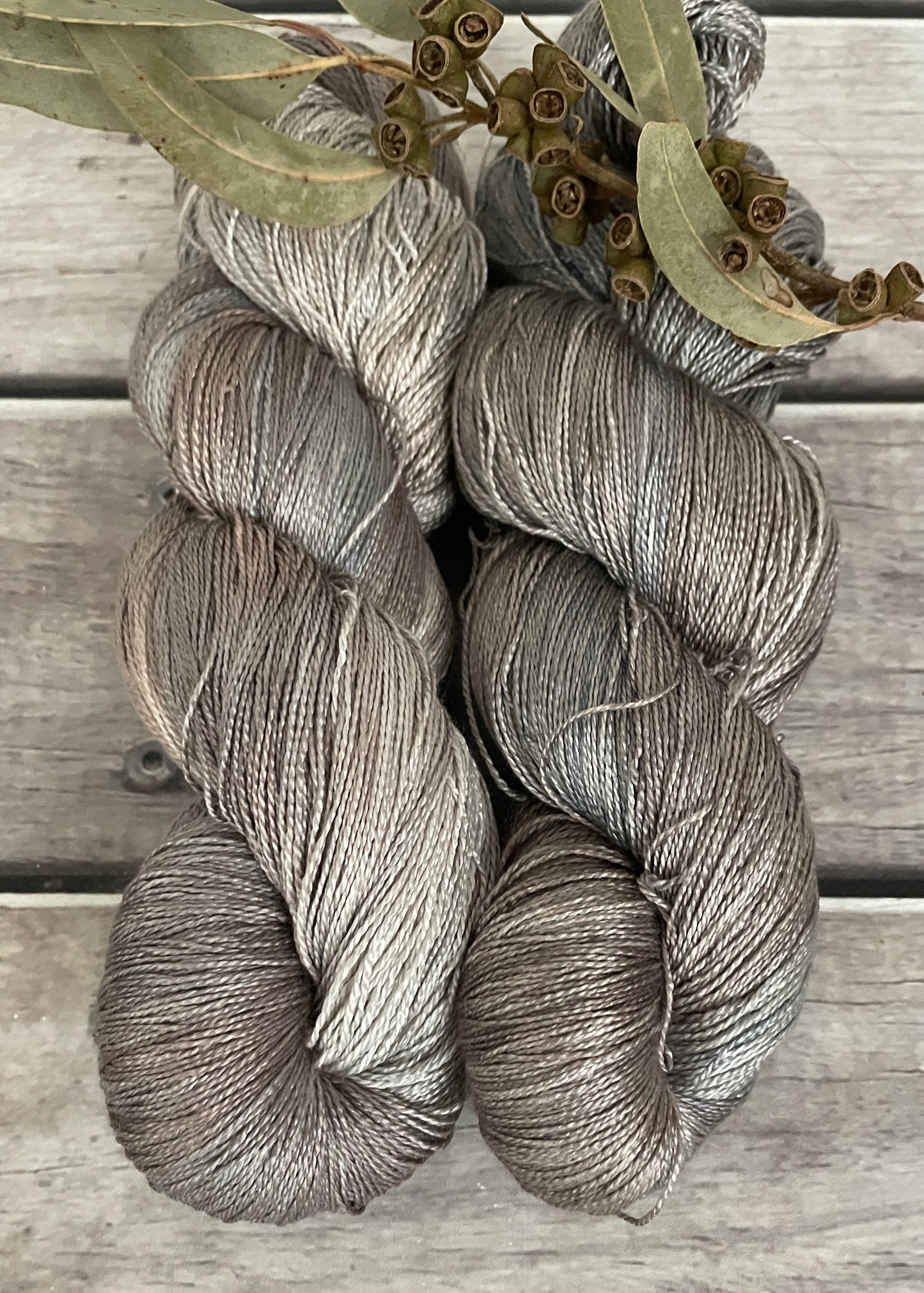 Oysters on the Bay - 3 Ply Mulberry Silk - Ginseng hl