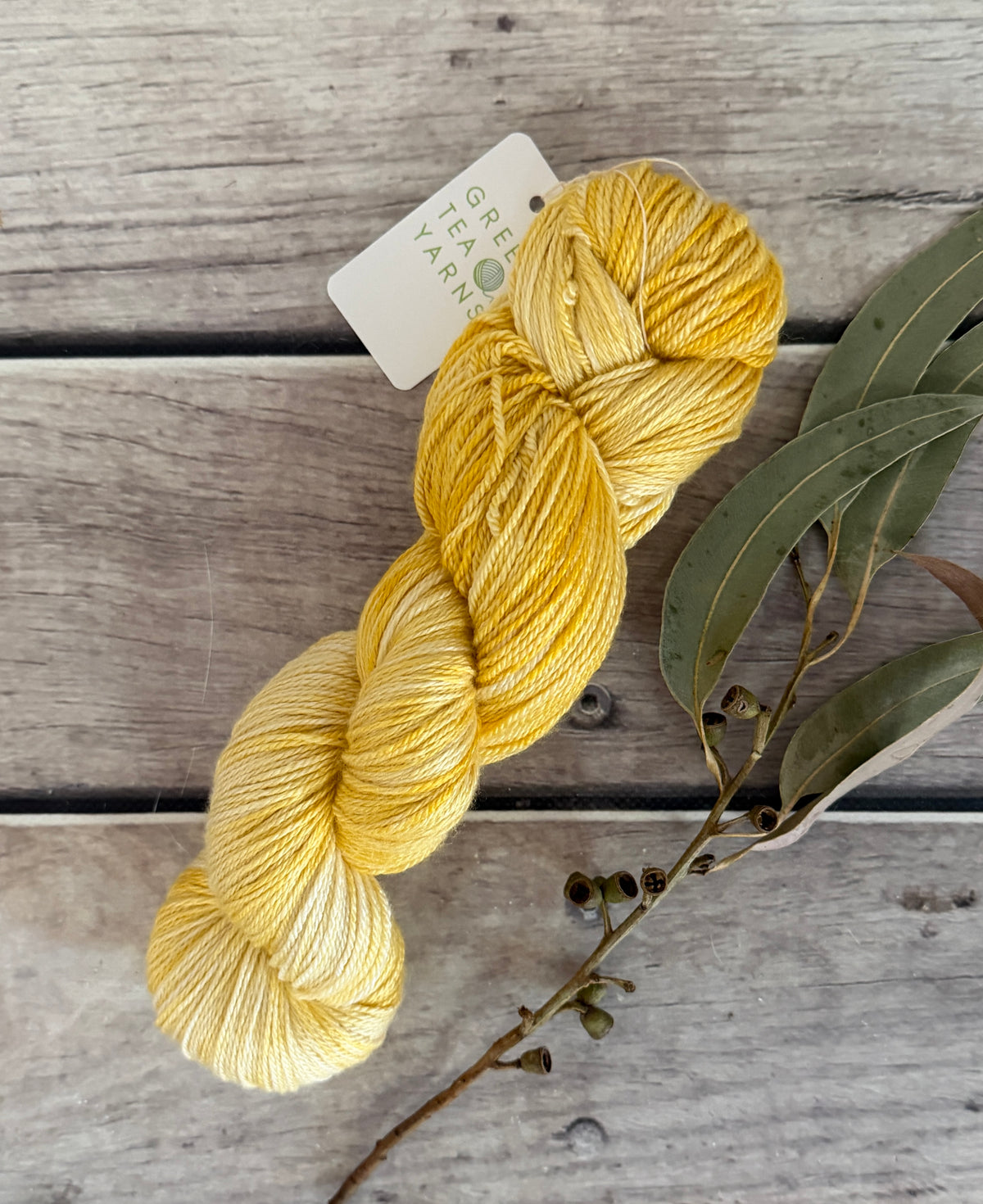 Sunbleached - 4 ply in silk and merino - White Cloud