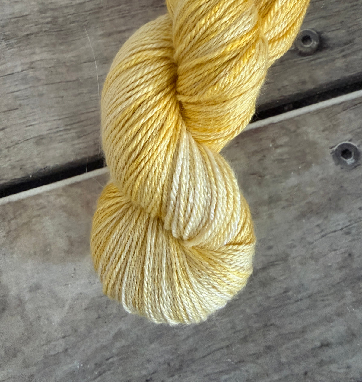 Sunbleached - 4 ply in silk and merino - White Cloud