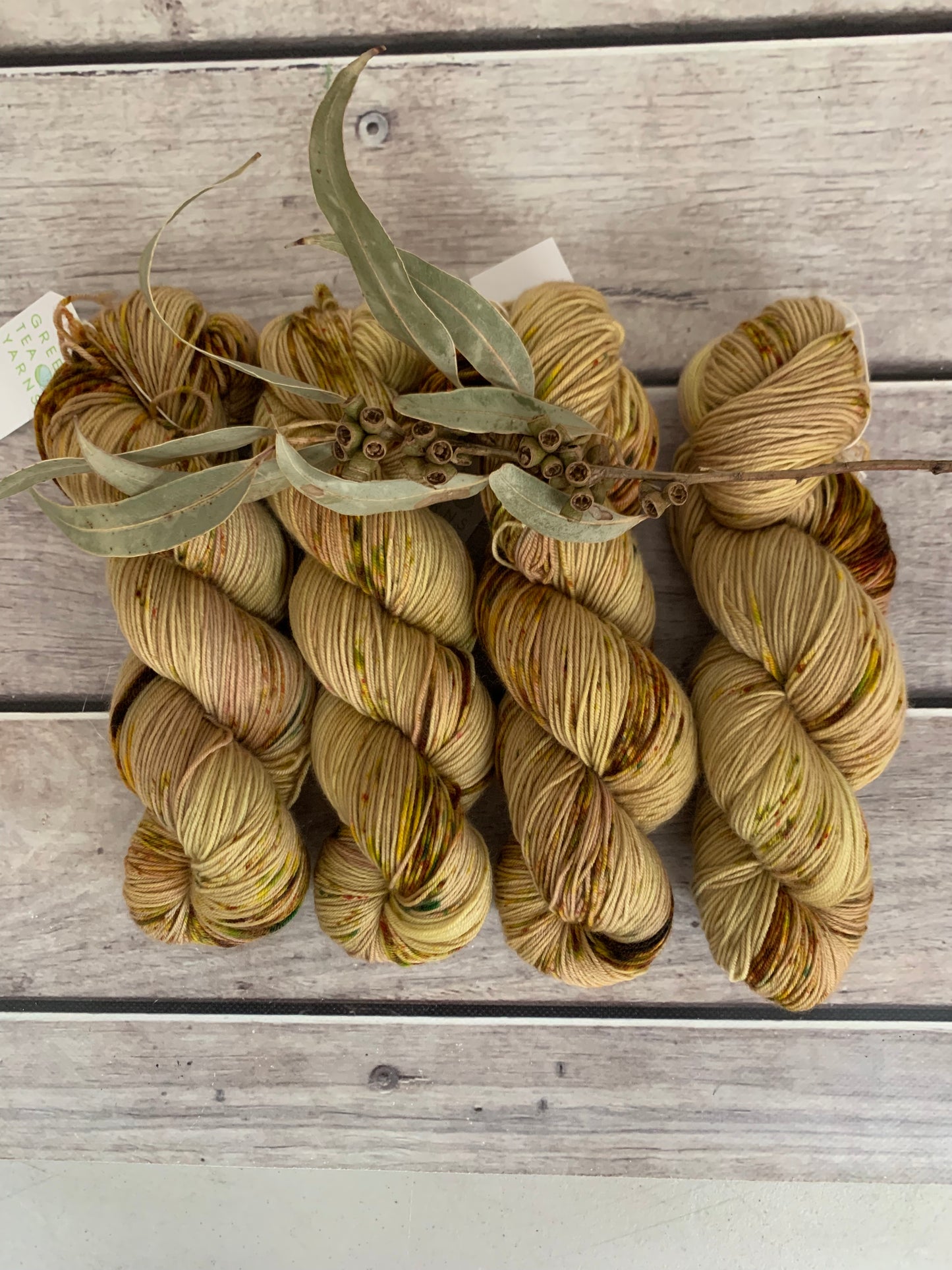 Pebbles ooak - Darjeeling sock yarn - 4 ply