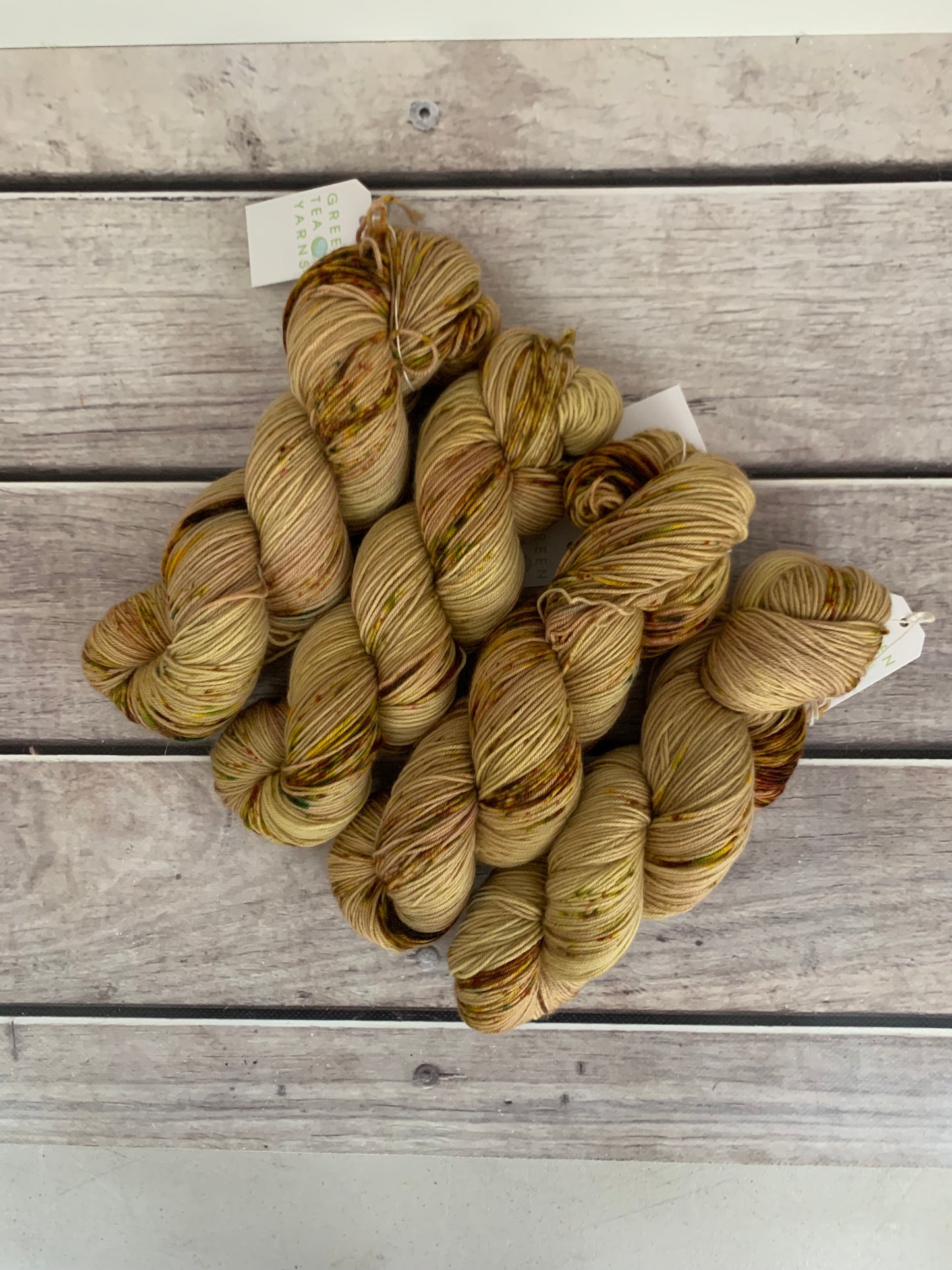 Pebbles ooak - Darjeeling sock yarn - 4 ply