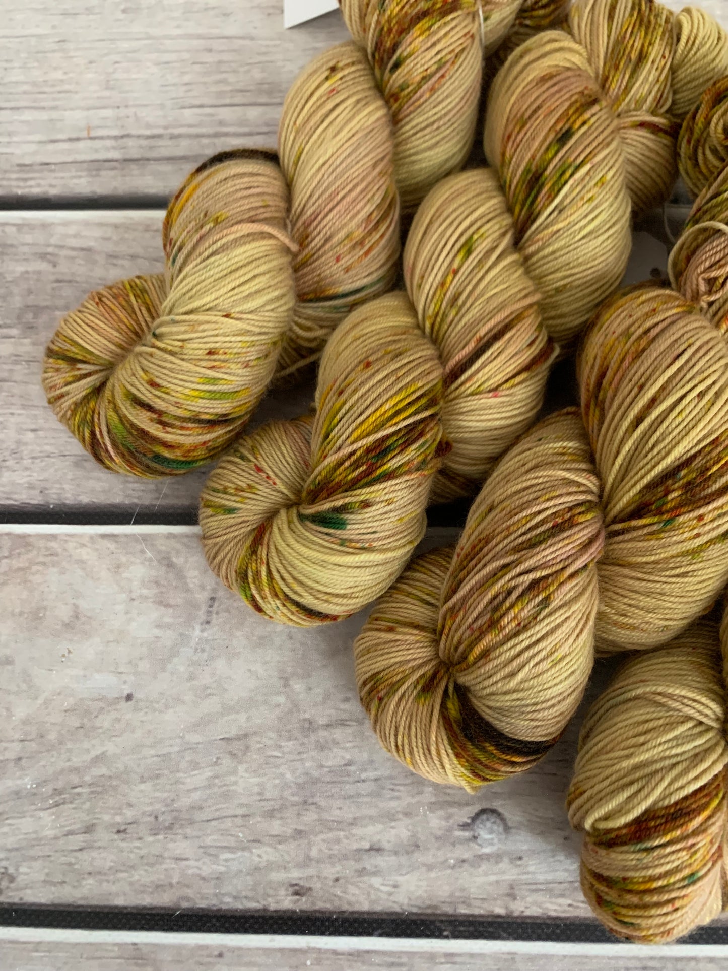 Pebbles ooak - Darjeeling sock yarn - 4 ply