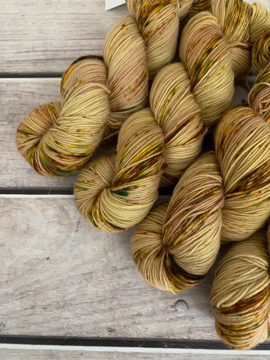 Pebbles ooak - Darjeeling sock yarn - 4 ply