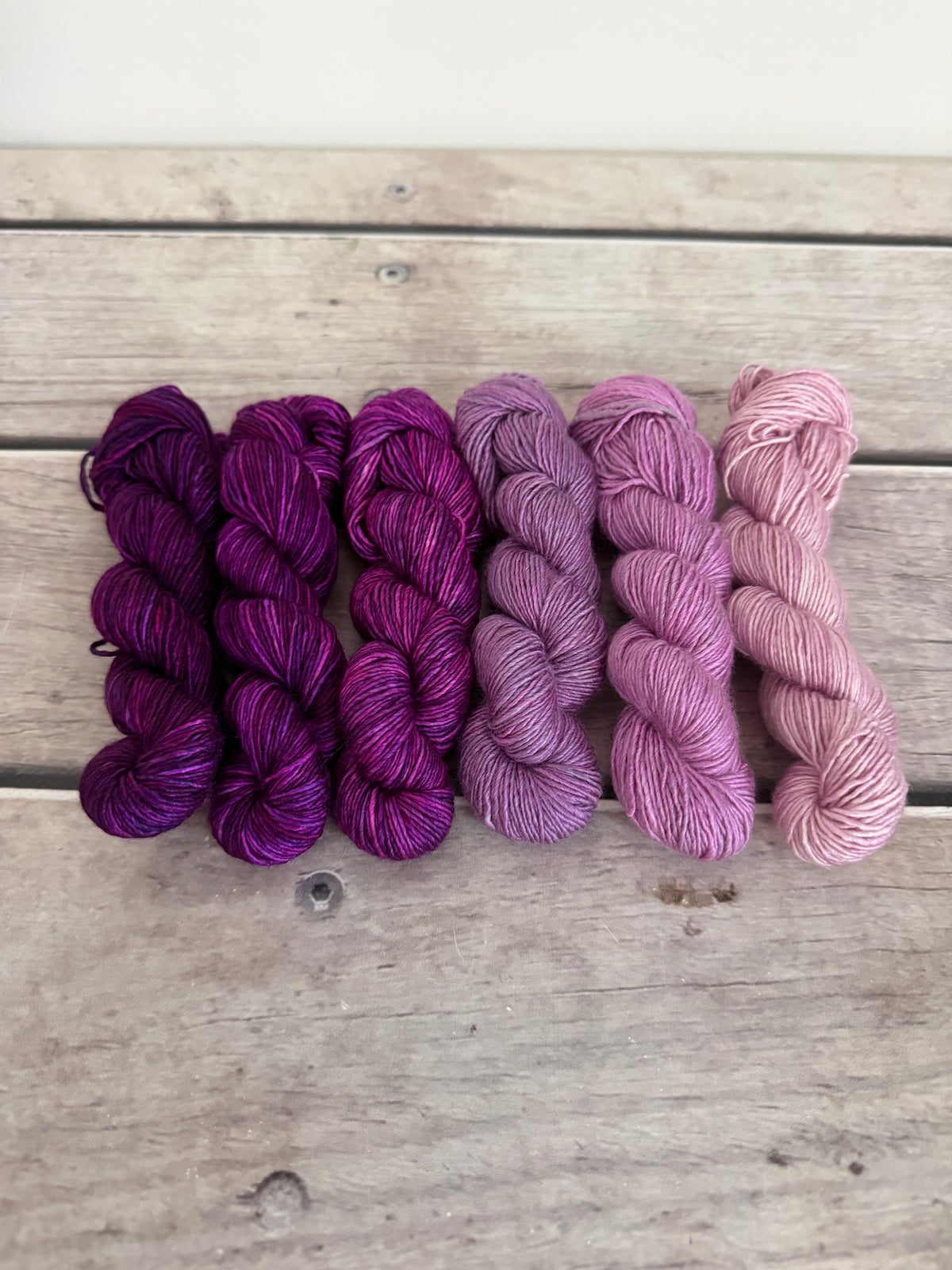 Pink Fade - Osmanthus 4 - silk/merino single 4 ply