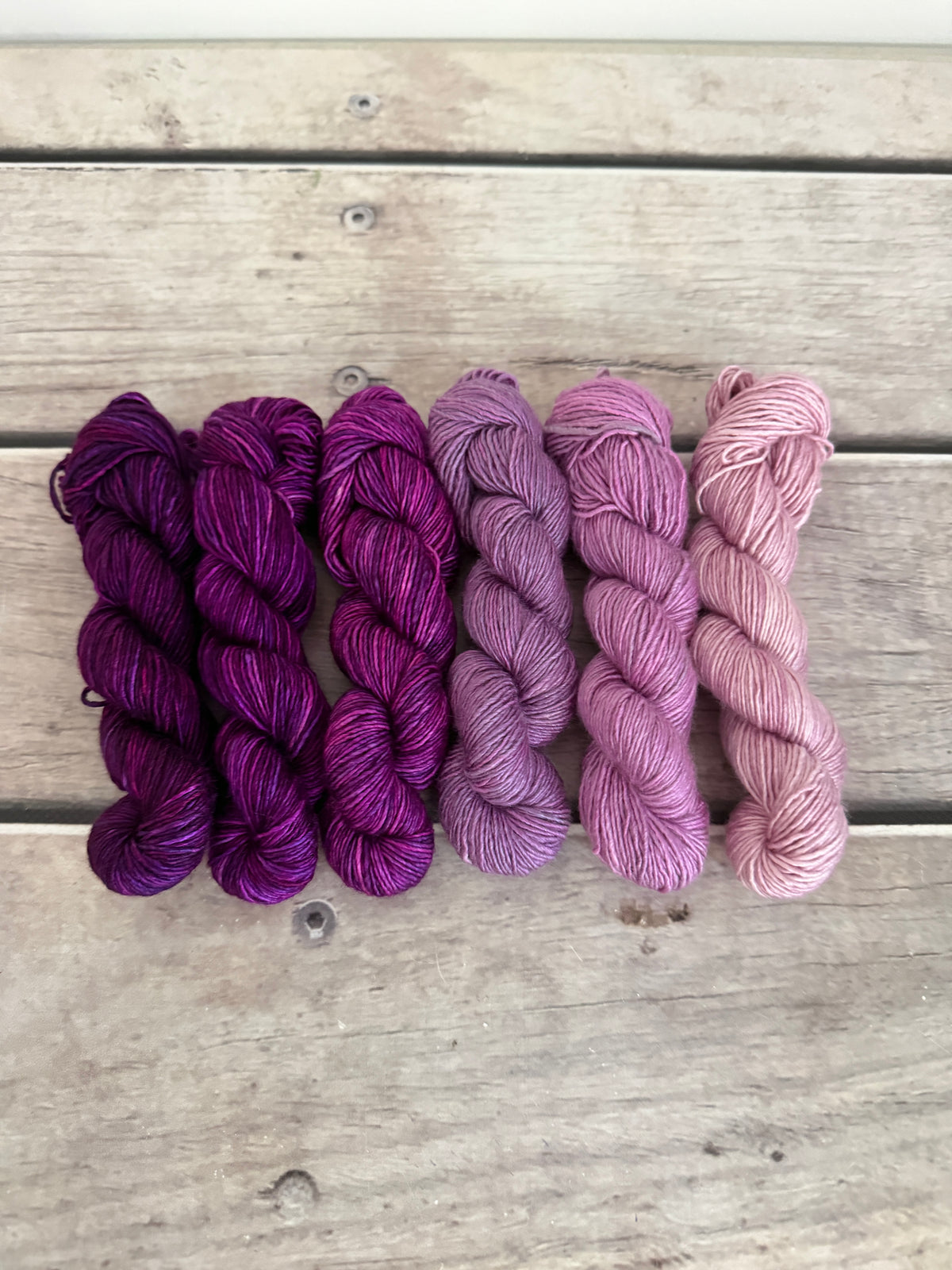 Pink Fade - Osmanthus 4 - silk/merino single 4 ply