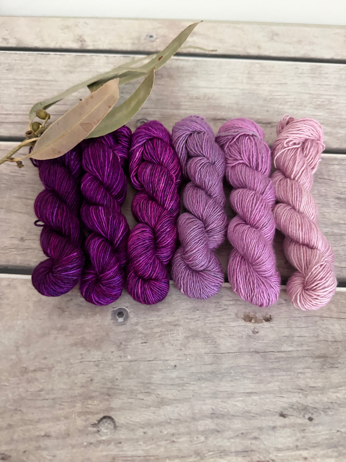 Pink Fade - Osmanthus 4 - silk/merino single 4 ply