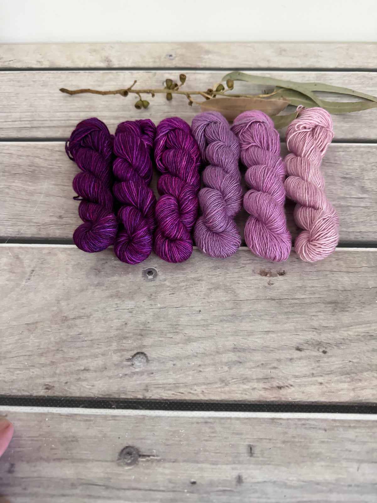 Pink Fade - Osmanthus 4 - silk/merino single 4 ply