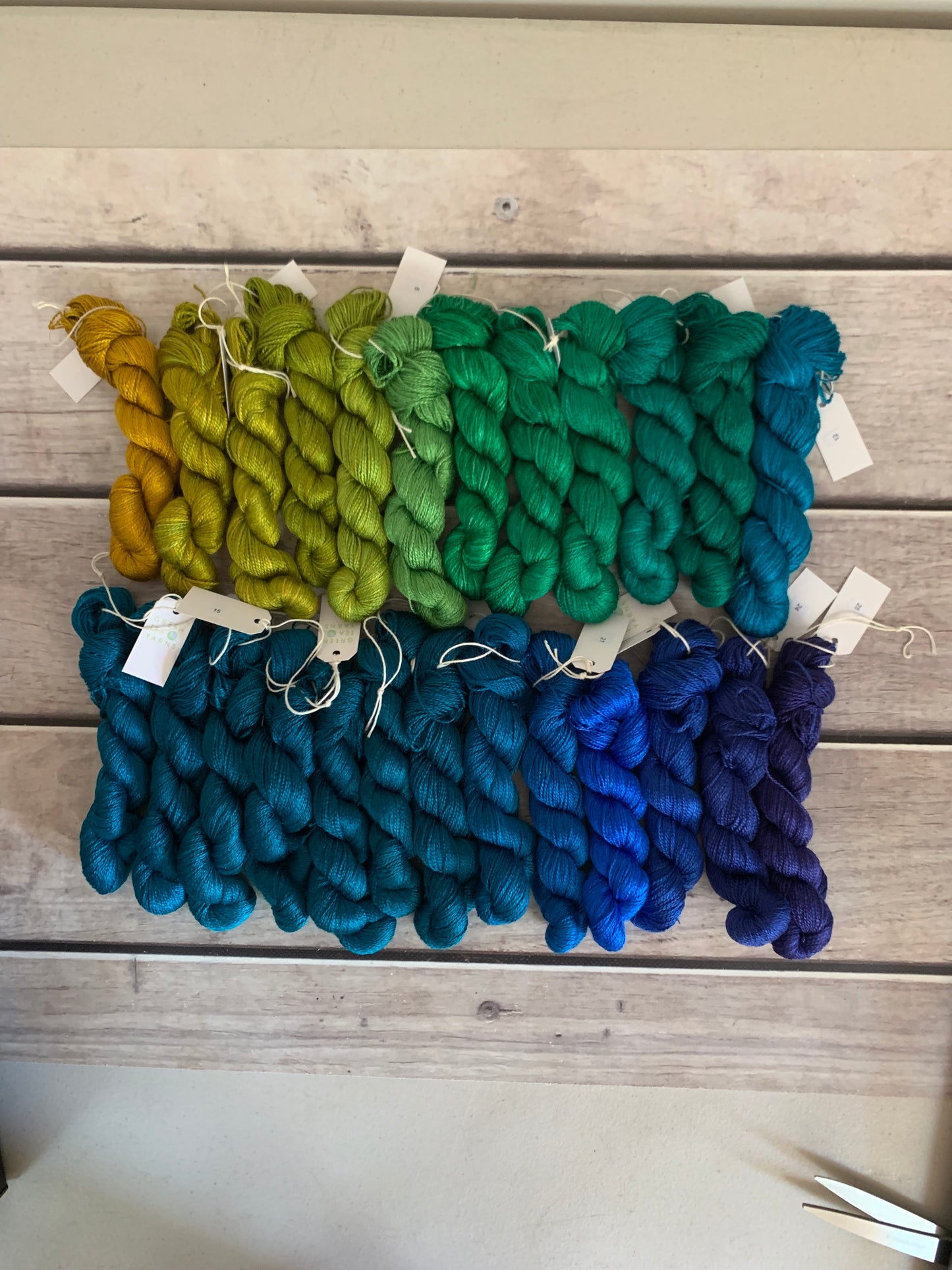 The Peacock set - 3 Ply Mulberry Silk - Ginseng hl
