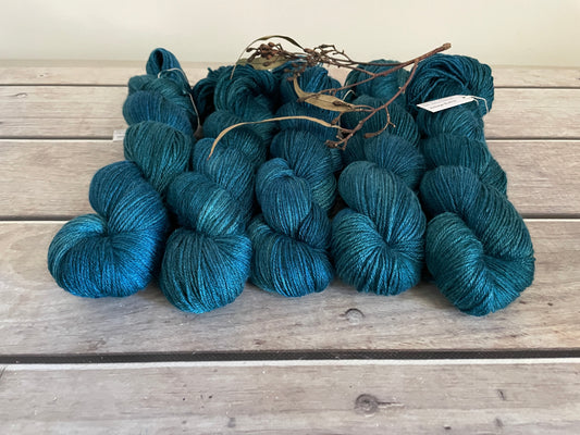 Vintage Button - Merino/silk - 4 Ply - Jasmine