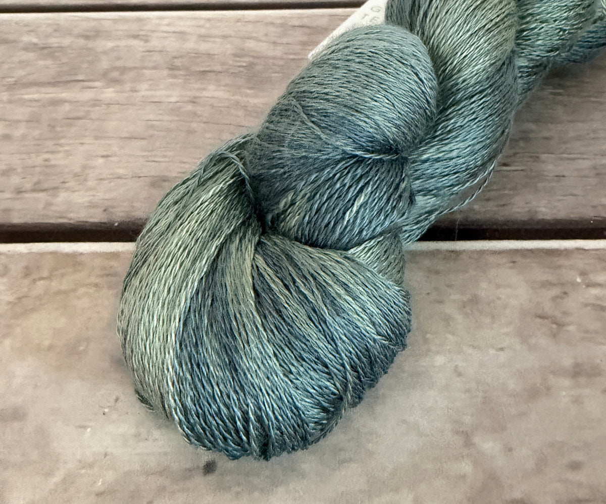 Wet Slate - 2 ply in Mulberry silk - Pekoe (l)