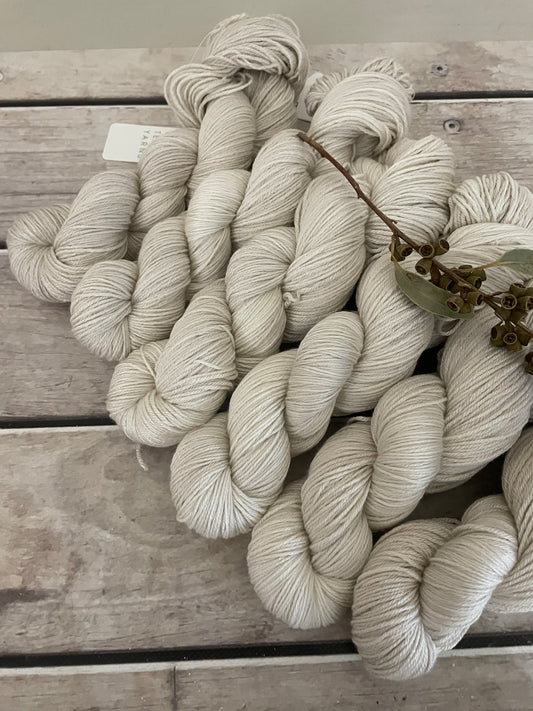 Wild Oats- silk/ merino 4 ply -Jasmine