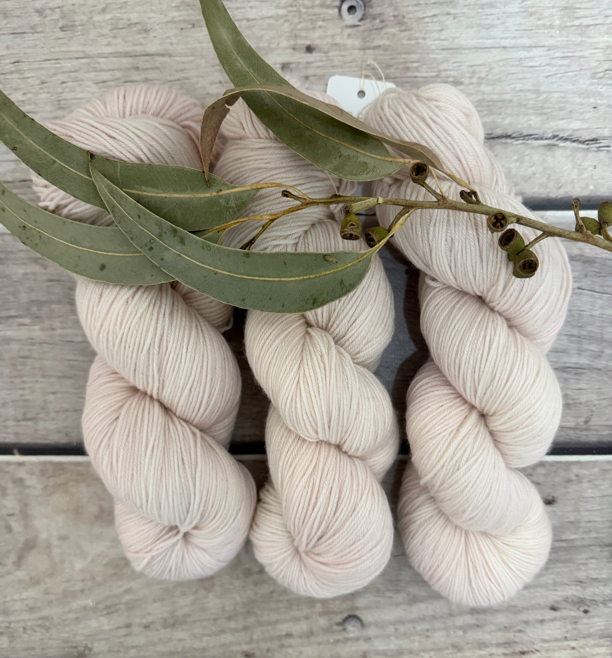 Almond Blossom test - Darjeeling sock yarn - 4 ply