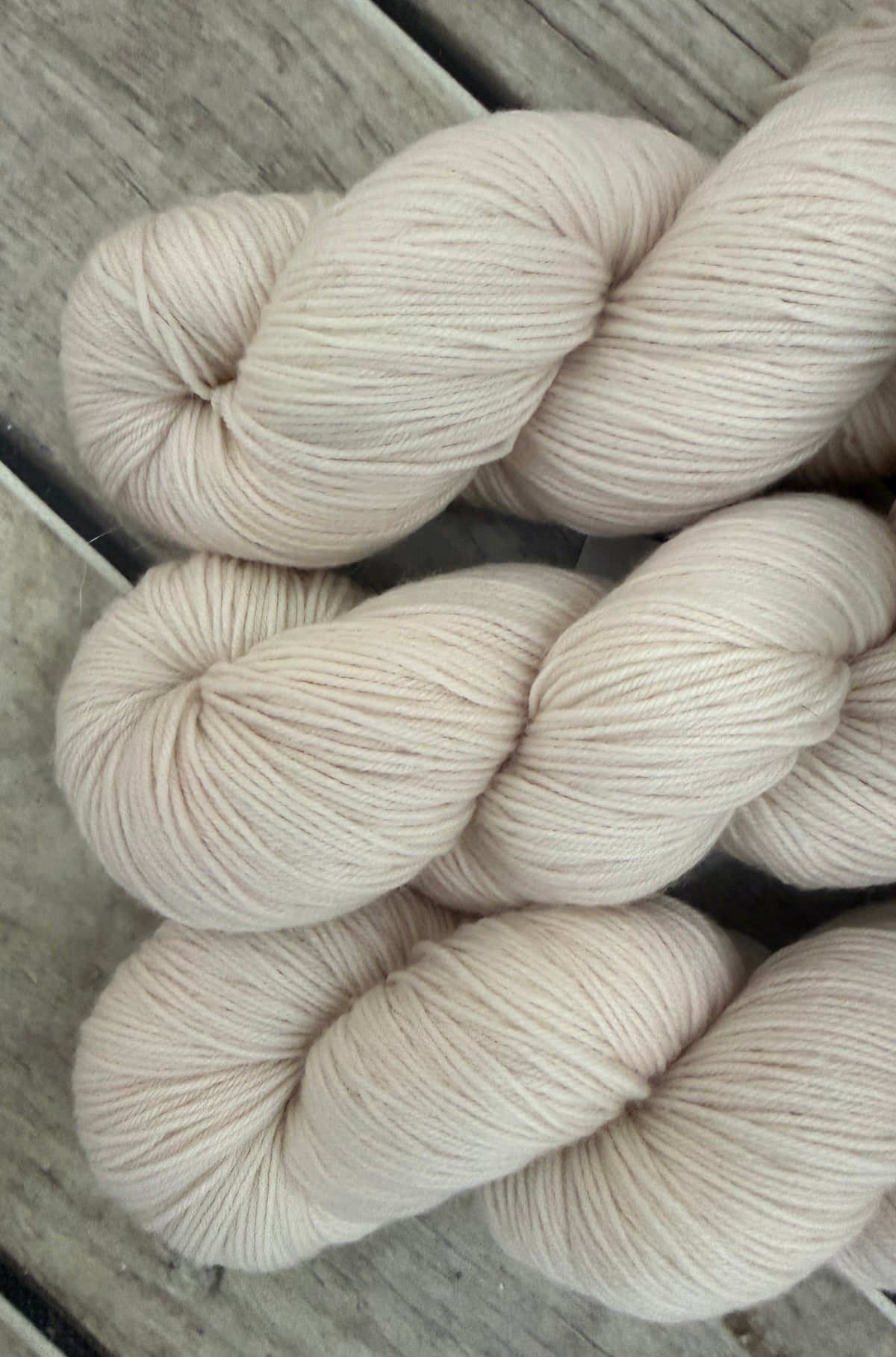 Almond Blossom test - Darjeeling sock yarn - 4 ply