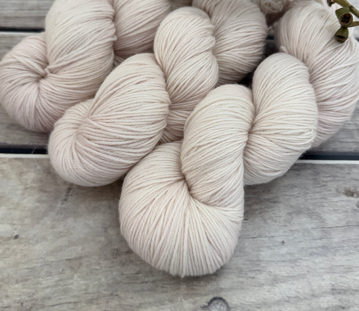 Almond Blossom test - Darjeeling sock yarn - 4 ply