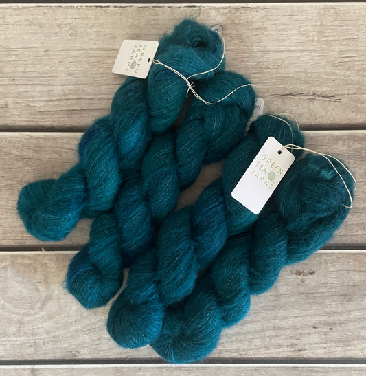Vintage Button - 2 ply Suri/merino fluff - Rosemary