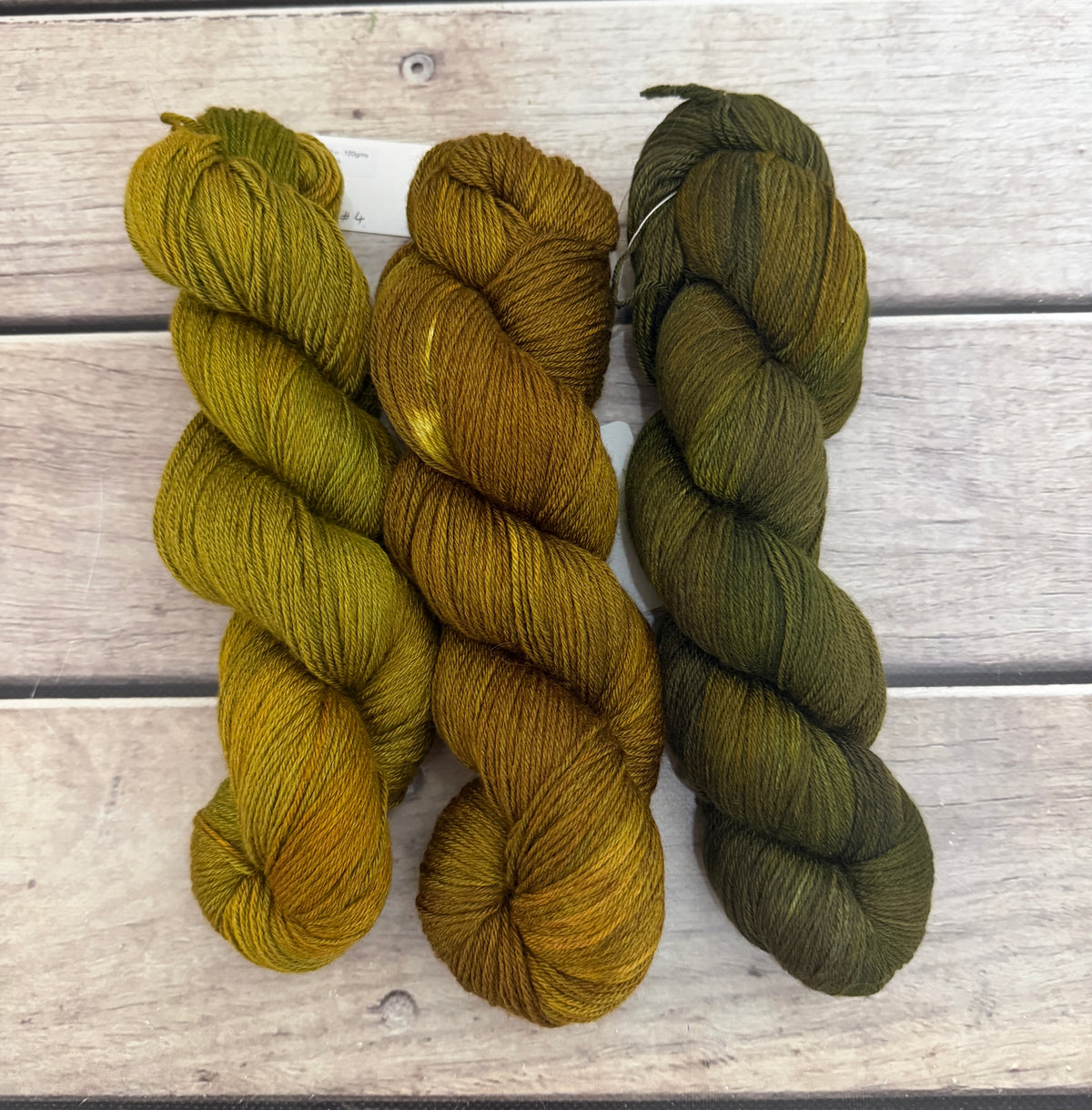 Gryphon Short Fade - Jasmine merino/silk yarn - 4 ply
