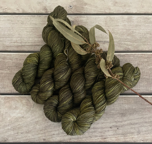 Banksia - silk/merino - 8 Ply/DK - Jasmine 8
