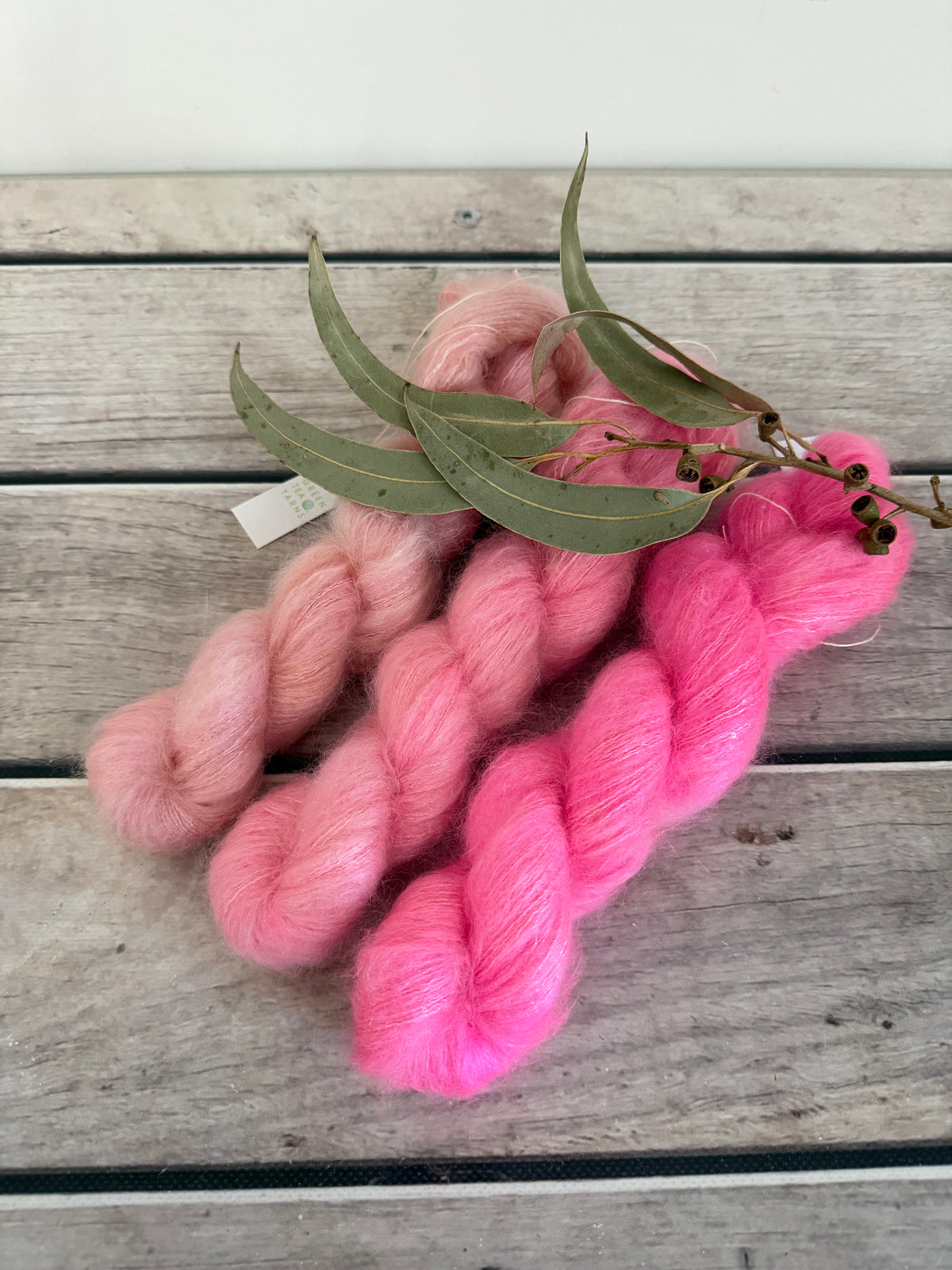 Rose Blush Fade - mohair/silk/sequins - Gyrokuro 3ply
