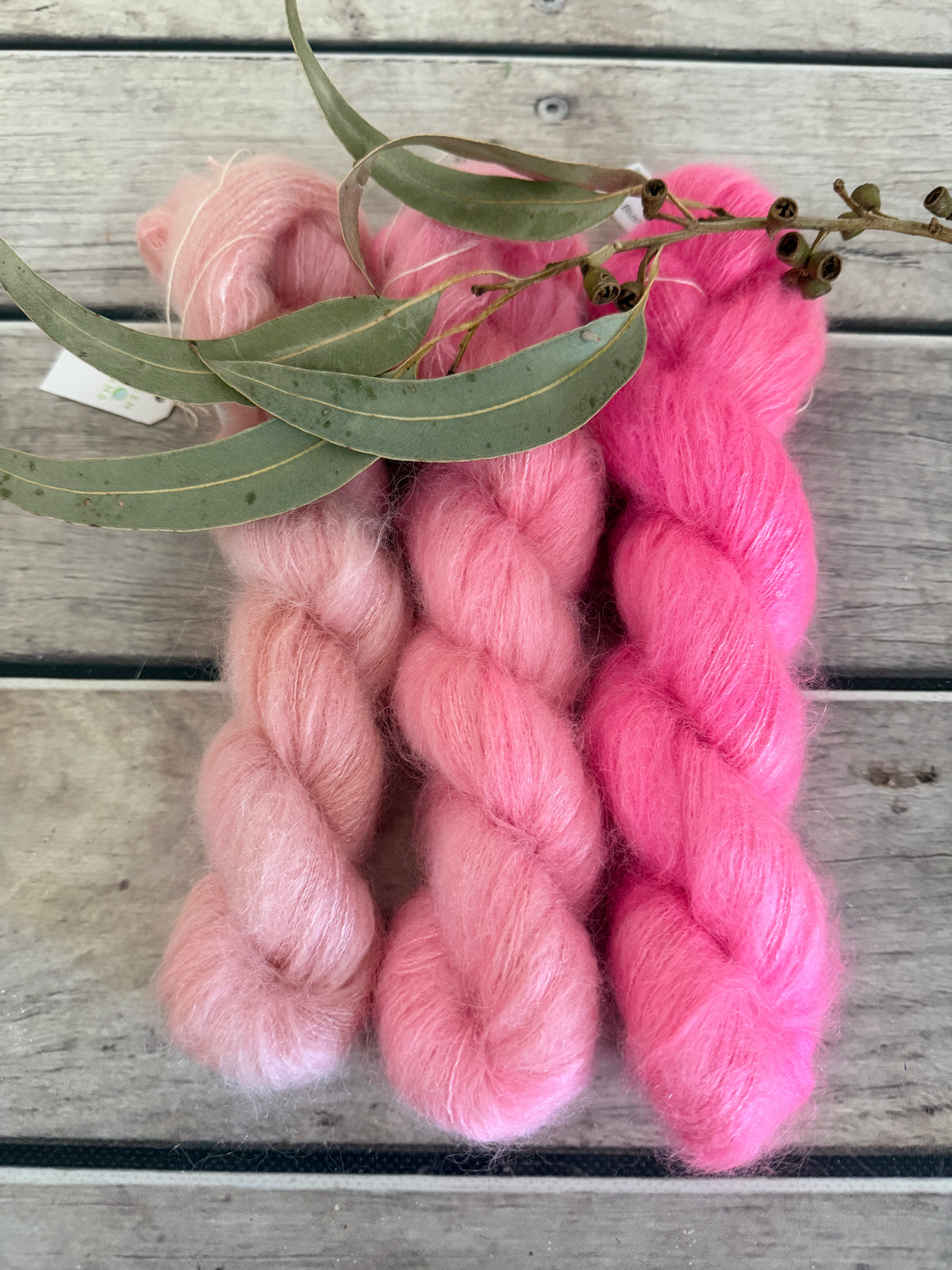 Rose Blush Fade - mohair/silk/sequins - Gyrokuro 3ply