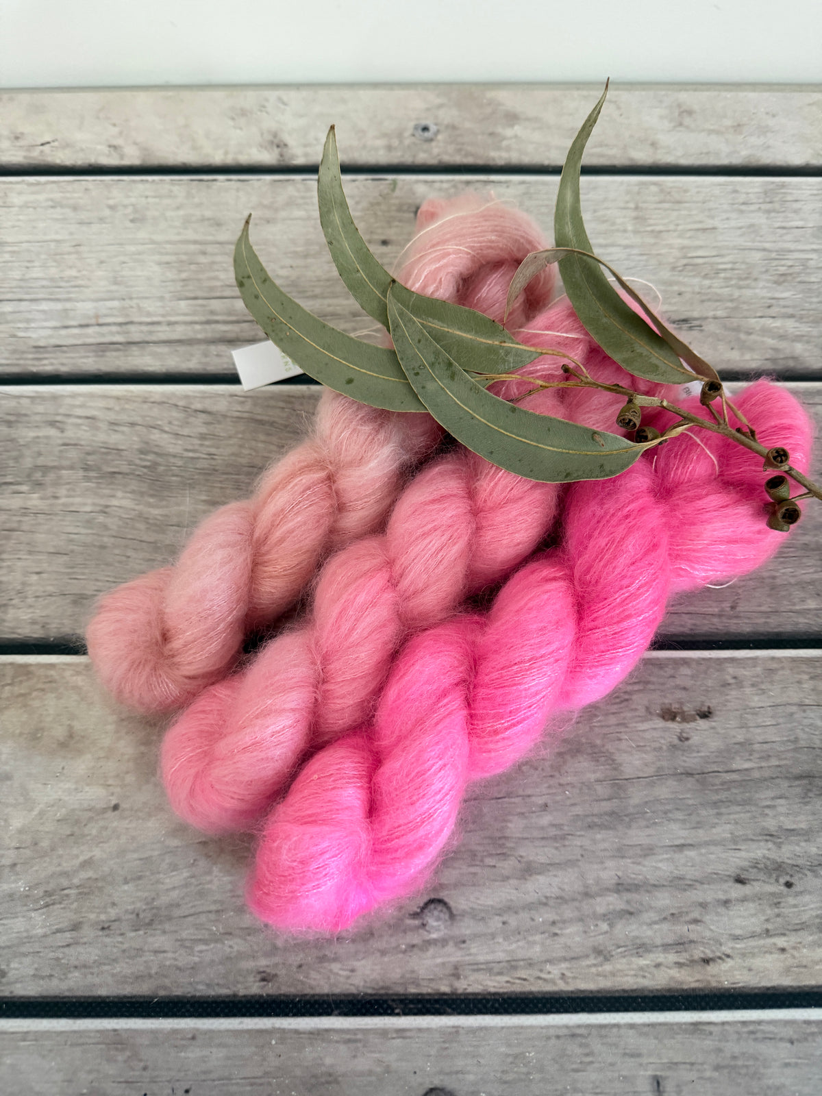 Rose Blush Fade - mohair/silk/sequins - Gyrokuro 3ply