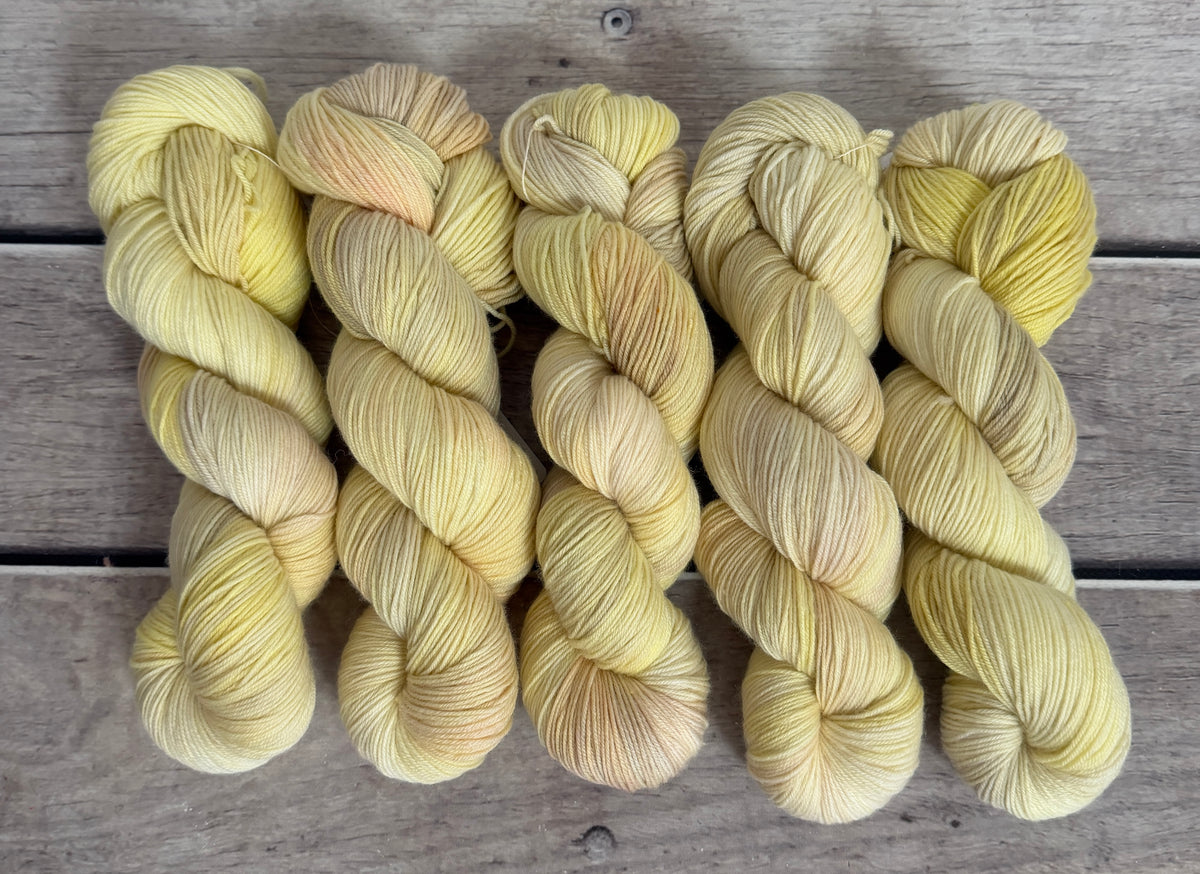 Buttercup Cream - Darjeeling sock yarn - 4 ply