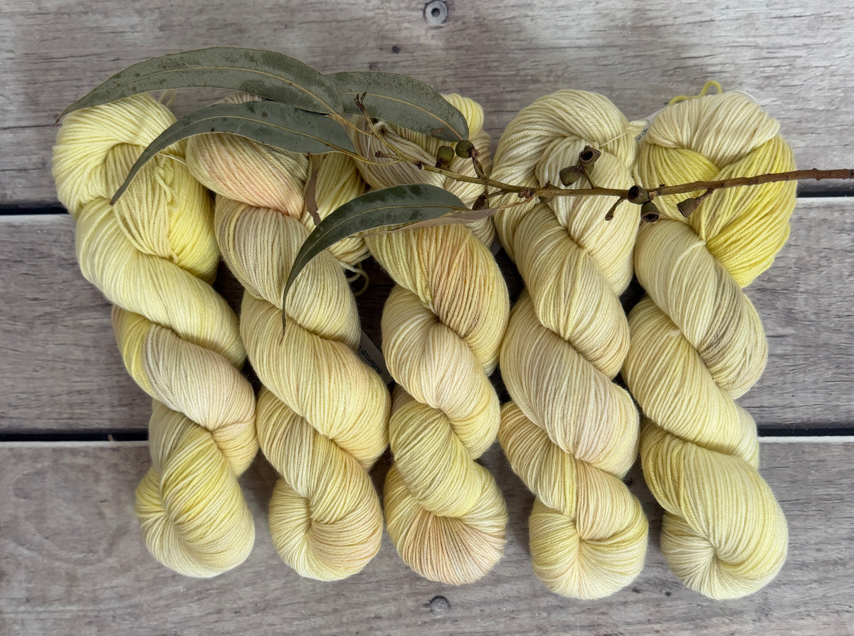 Buttercup Cream - Darjeeling sock yarn - 4 ply