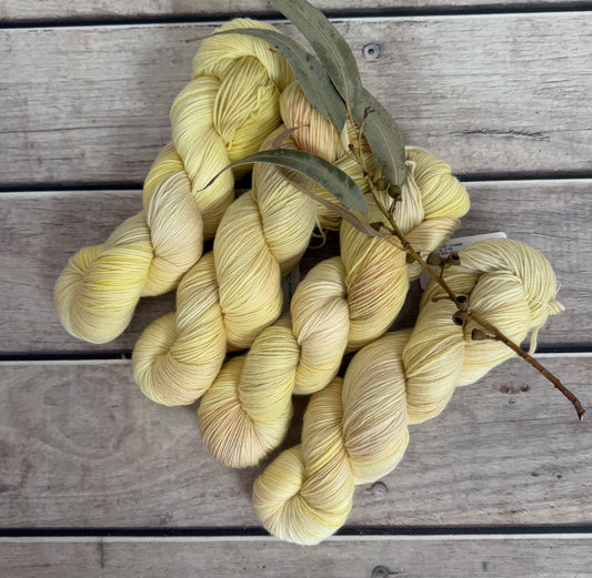 Buttercup Cream - Darjeeling sock yarn - 4 ply