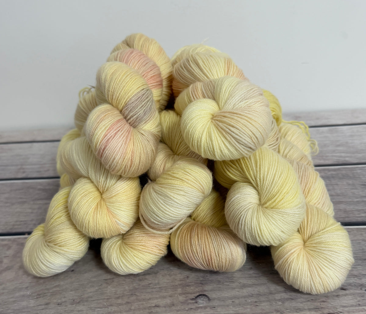 Buttercup Cream - Darjeeling sock yarn - 4 ply