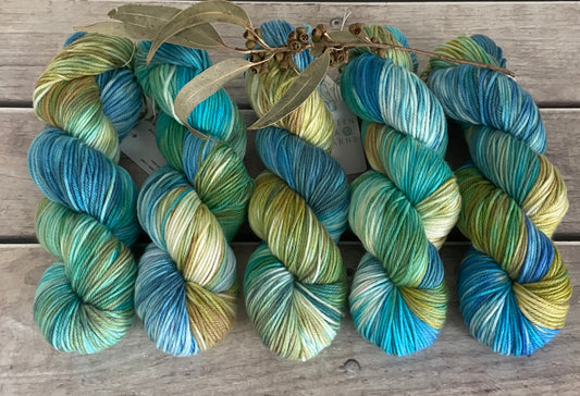 Sunny Days ooak - Darjeeling DK sock yarn - 8 ply