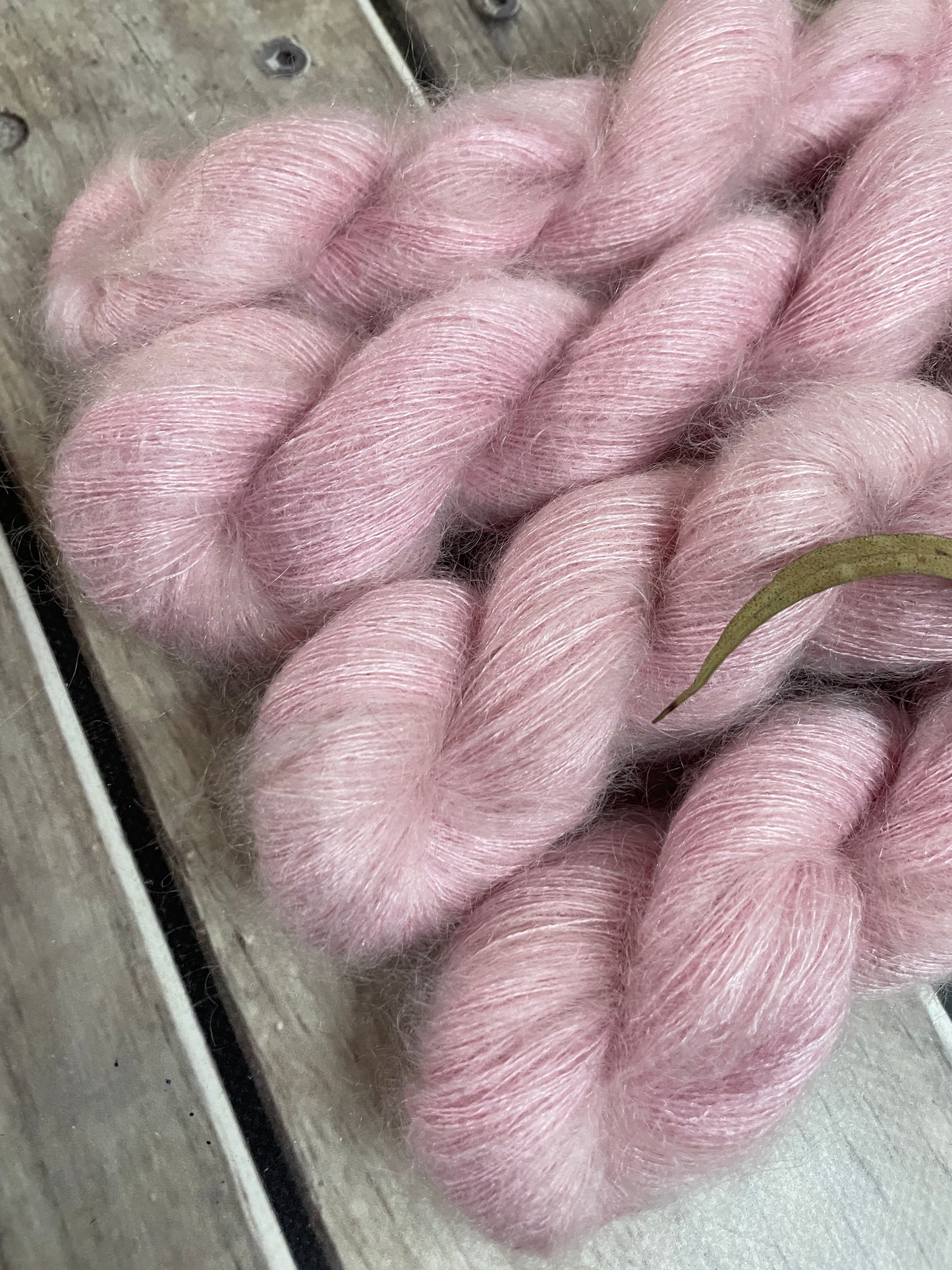 Pale Dragon- 2 ply Silk / Mohair - Shui Yun