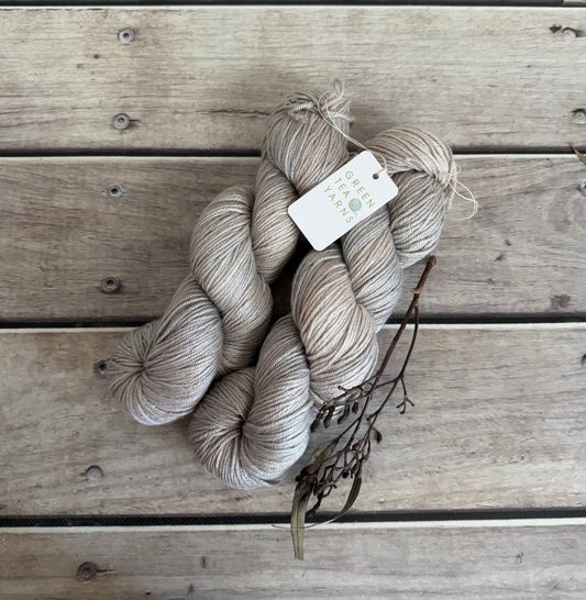 Oysters on the Bay - Jasmine 8 yarn - 8 ply