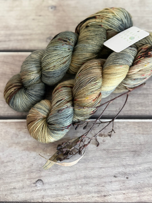 Old Stonewall - Darjeeling 4 ply sock yarn in merino and nylon