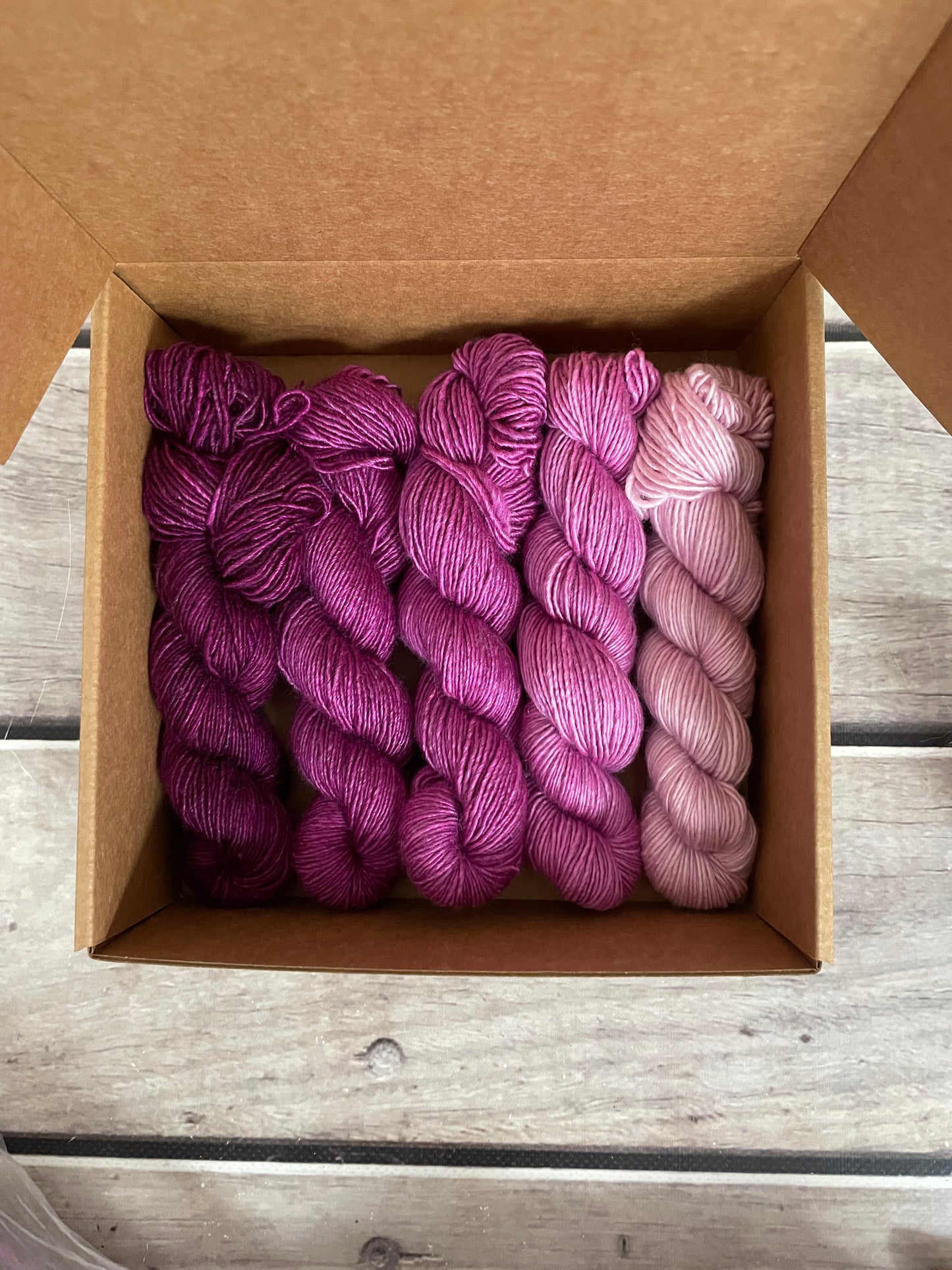 Knit for the Girls fade - Osmanthus 4 ply