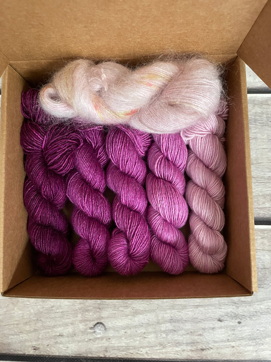 Pink Fade - Osmanthus 4 - silk/merino single 4 ply